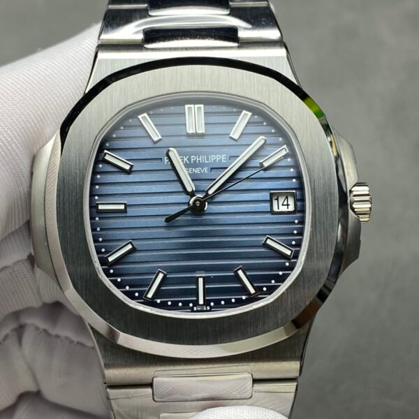Patek Philippe 5811G