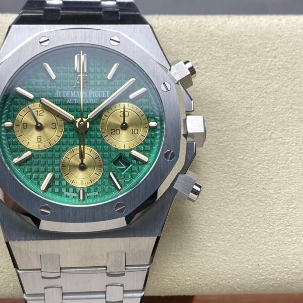 Audemars Piguet Royal Oak Series 26331