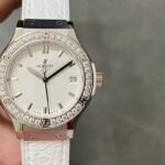 Hublot women's model 33MM