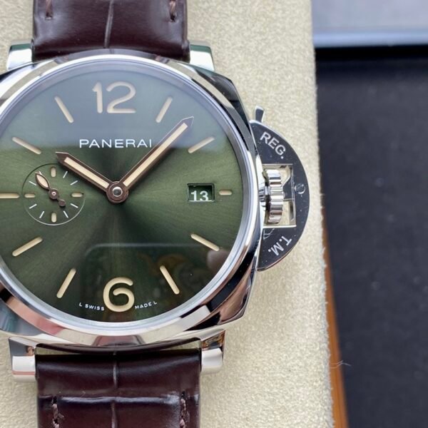 Panerai pam1329 model