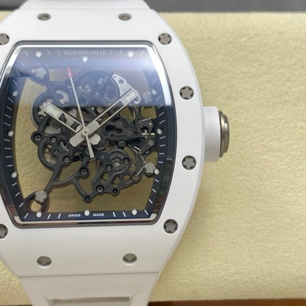 Richard RM055