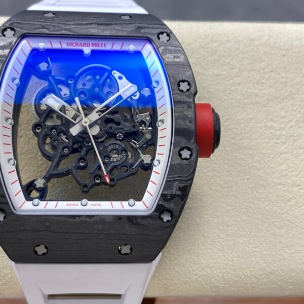 Richard RM055
